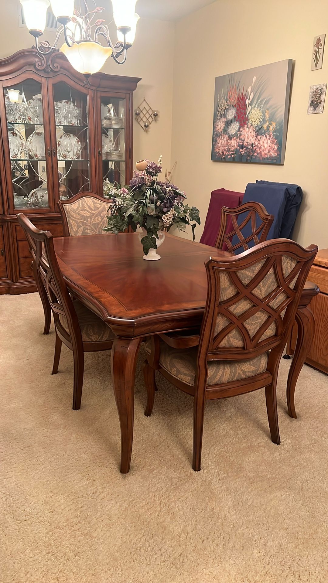 Table And Chairs 