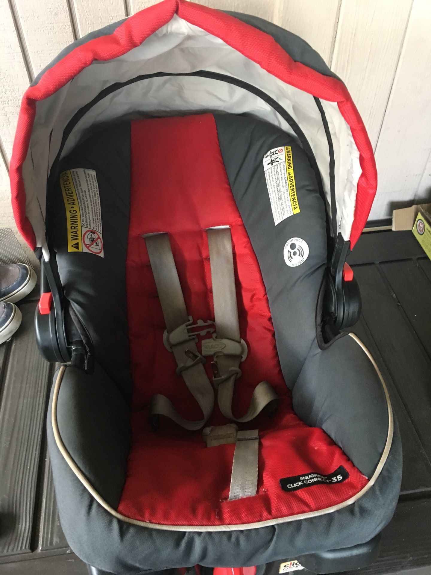 Graco rear-facing infant car seat