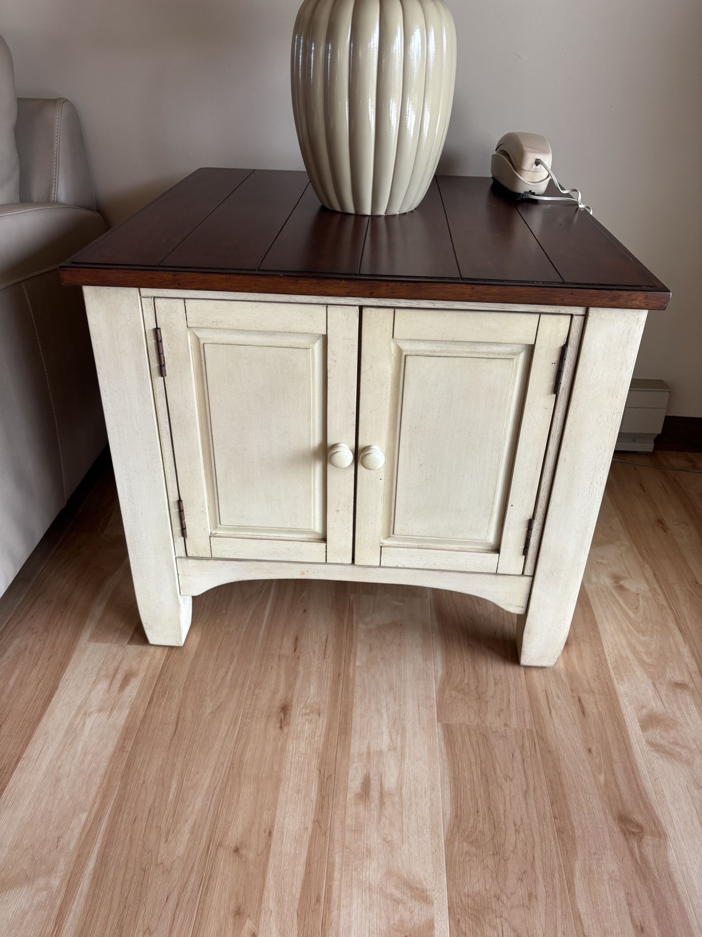 Rustic Cream & Wood Accent Cabinet – $100 – Solid Build, Great Condition