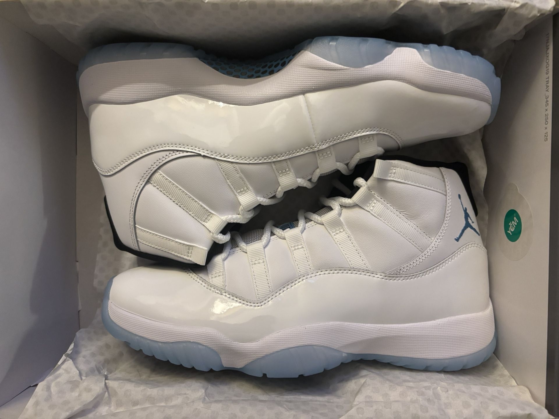Jordan 11 “Legend Blue” Size 10