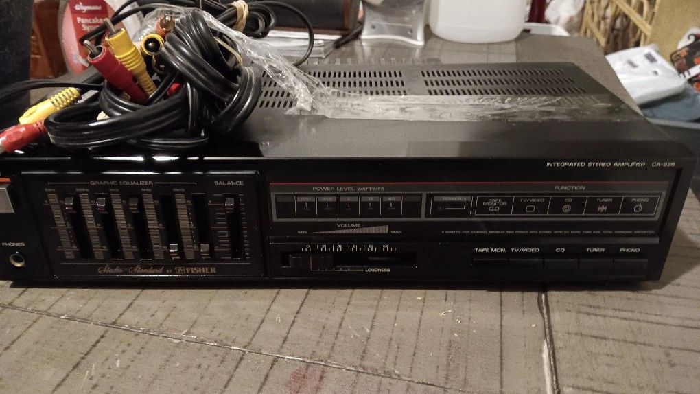 Fisher Amplifier W/ Built in In Equalizer 