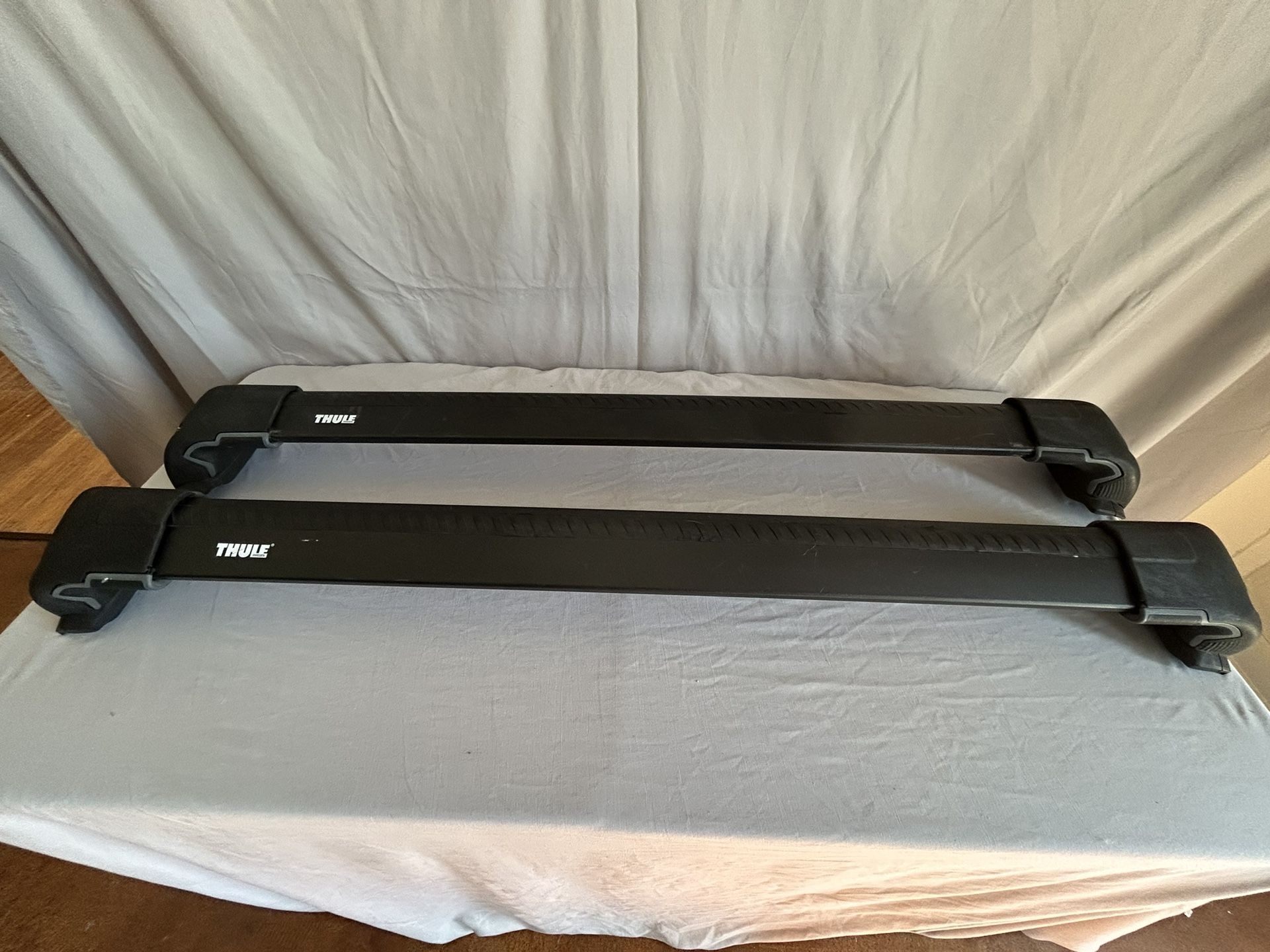 Thule Wingbar Edge roof rails - fits 2014-2021 Jeep Grand Cherokee