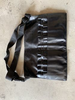 Make up brush holder