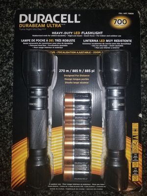 Duracell Durabeam Ultra 700 Lumens W Batteries 2 Pack For