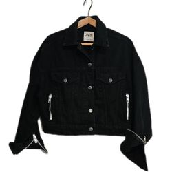 Zara Women's Black Denim Jacket w/Zipper Details
