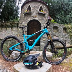 2016 YETI SB5c Carbon 