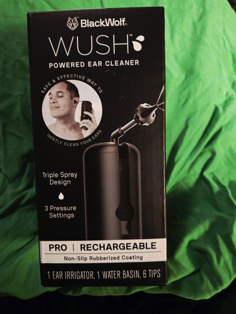 Black Wolf Wush PRO Rechargeable Ear Cleaner triple spray design - NEW