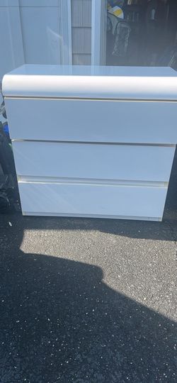 Dresser drawer