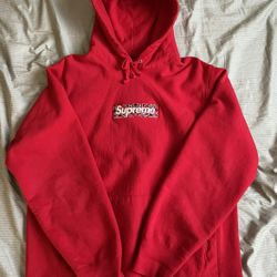 Supreme hoodie