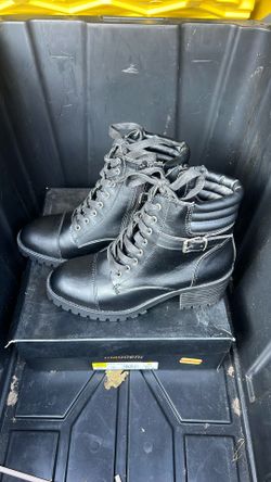 NEW Madden NYC Women’s boot Black 8
