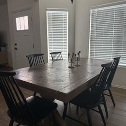 Dining Room Table 