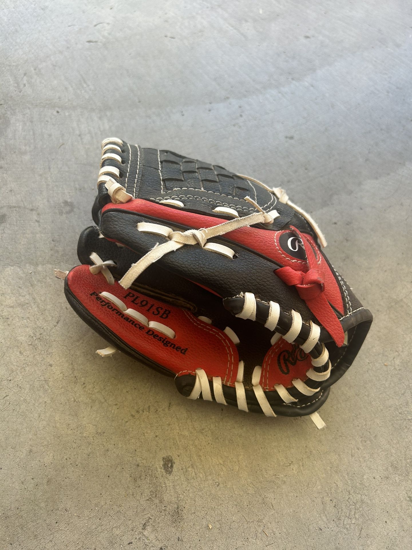 Rawlings 9” Youth Baseball Glove