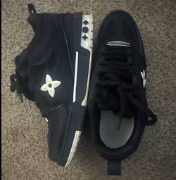 Louis Vuitton Trainer Sneakers Black