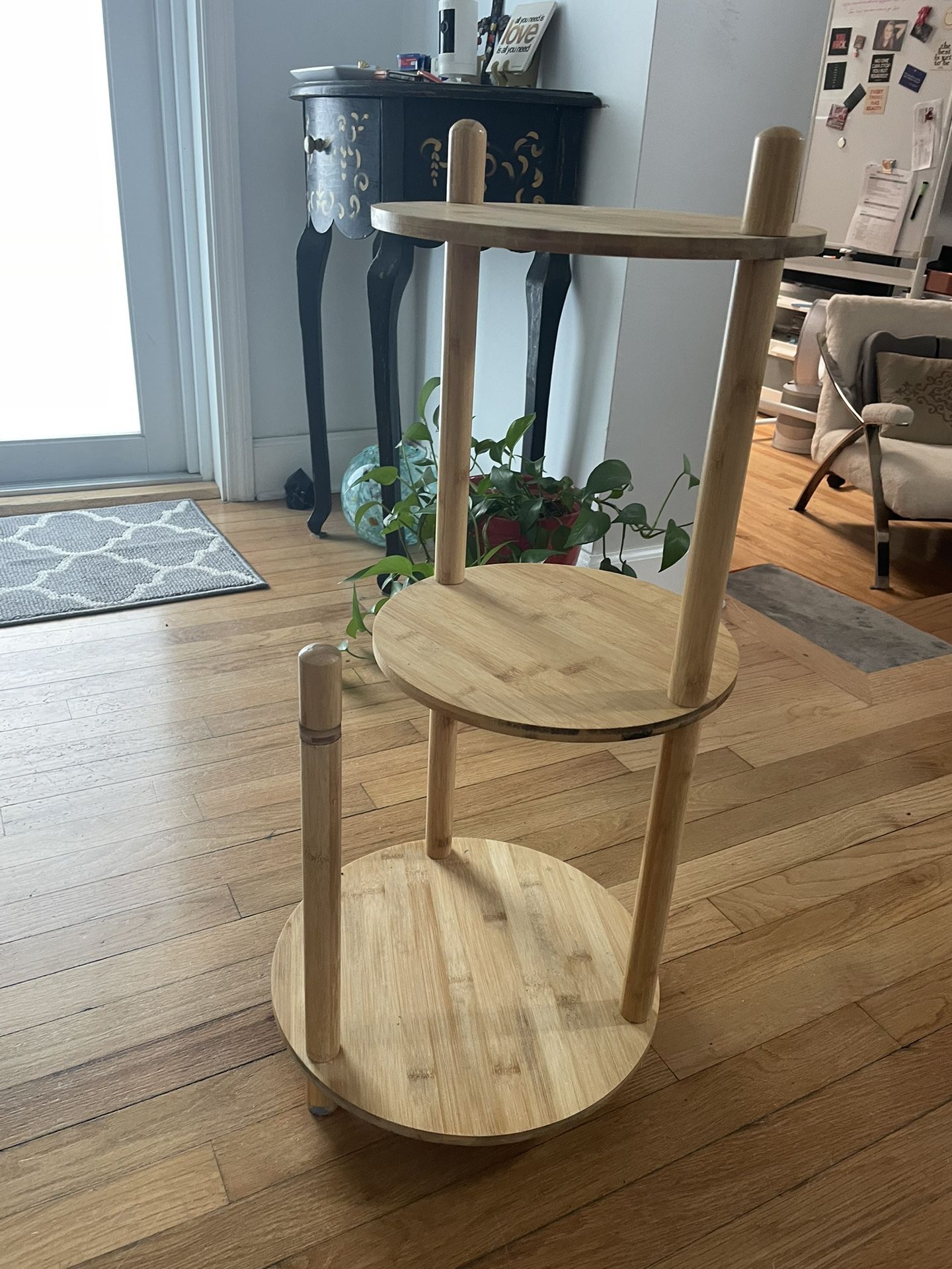 Beautiful Bamboo 3Tiered End Table/Plant Stand 