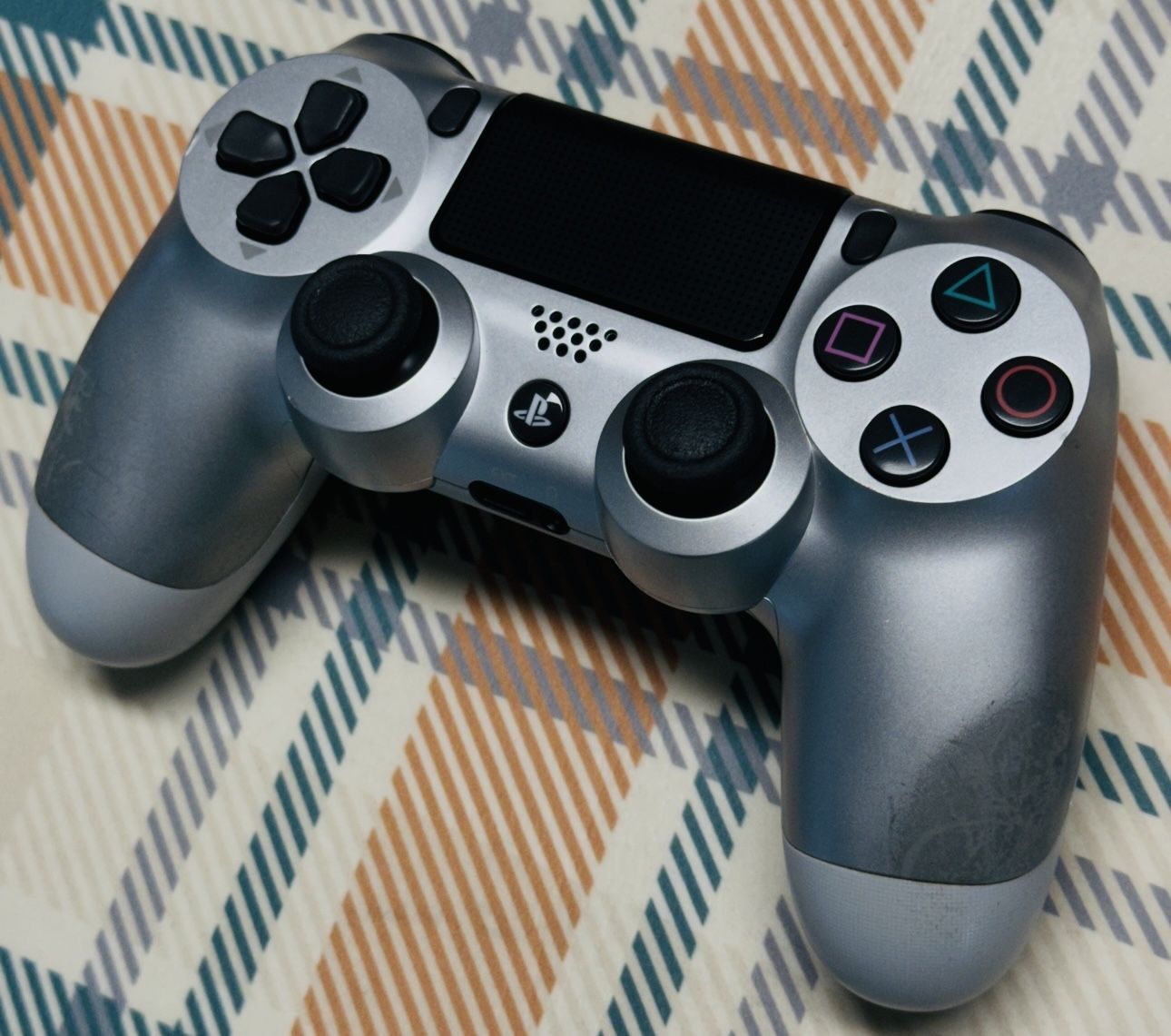 Sony PlayStation 4 PS4 Dual Shock 4 Wireless Controller - Silver Tested