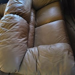 8 Inch Heavy Wall Pipe And Fittings AL Are New Needs to Get Rid Of Them Can't Ue Them Very 