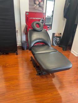 Electric tattoo chair