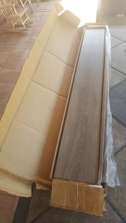 Laminate oak flooring