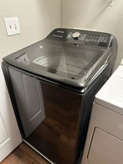 Samsung 28 inch top load washer with 5.0 cubic foot capacity