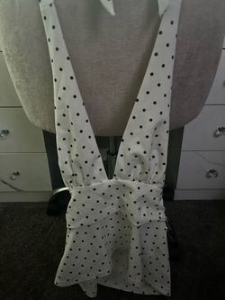 Polka Dot v-neck crop shirt