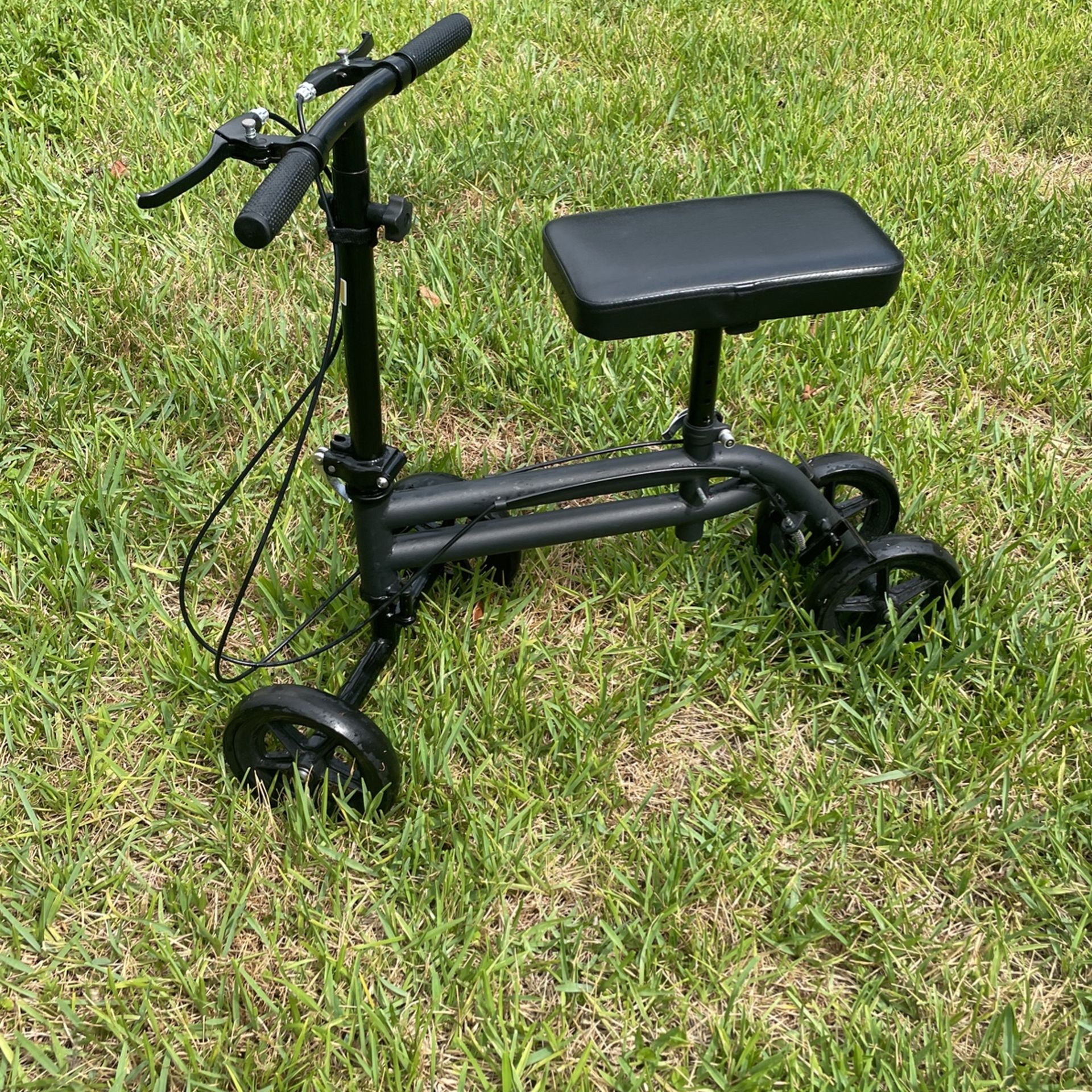 Knee Roller Great Condition