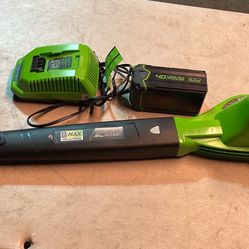 GreenWorks Variable speed  blower, 40V, 150 MPH, 4.0ah battery and charger