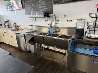 Stainless Steel Three Bay Commercial Sink