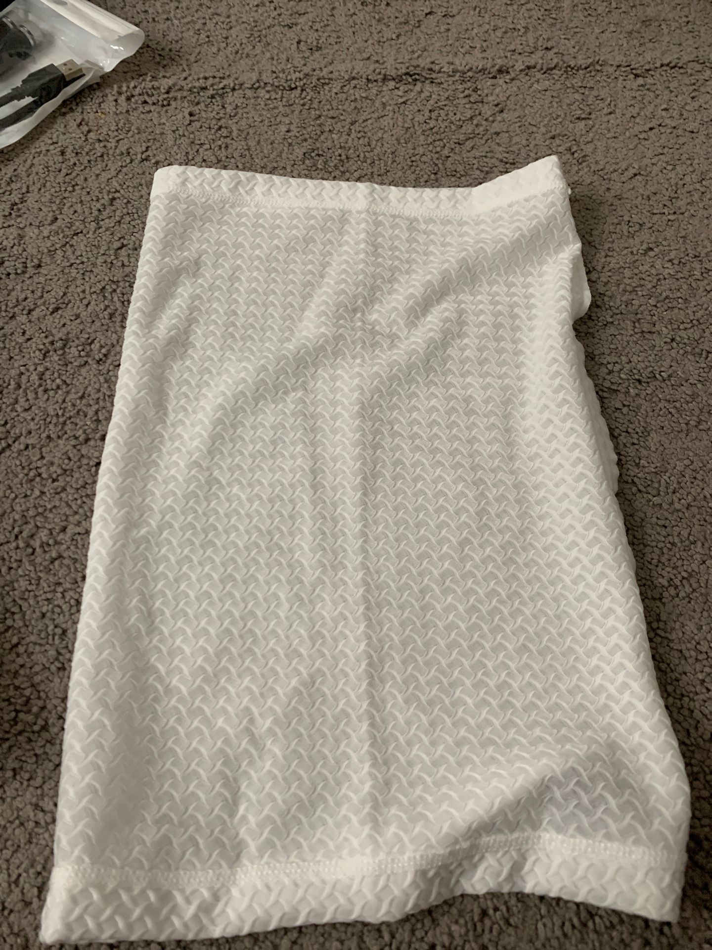 Face mask and neck protection