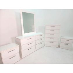 Dresser with Mirror,Chest And Two Nightstand (Comoda Con Espejo,Gavetero Y Dos Mesitas De Noche)