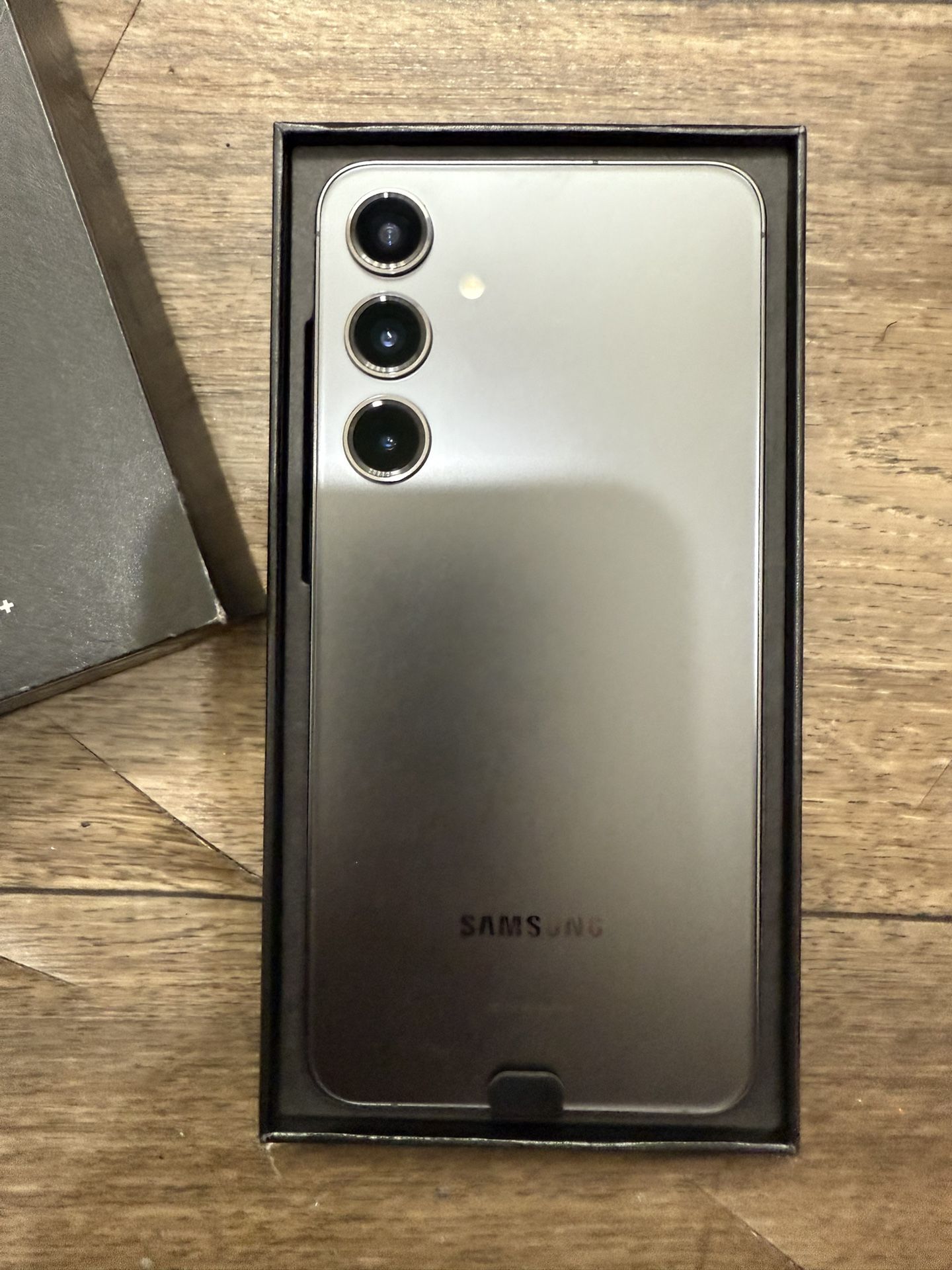 Brand new s24 Plus