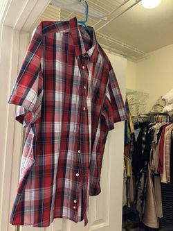 Men Shirt XL Size In Excellent Condition 