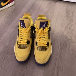 2021 Jordan 4 Lightning 