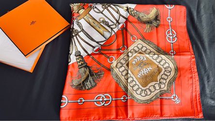 Hermès Paris Cliquetis Silk Scarf