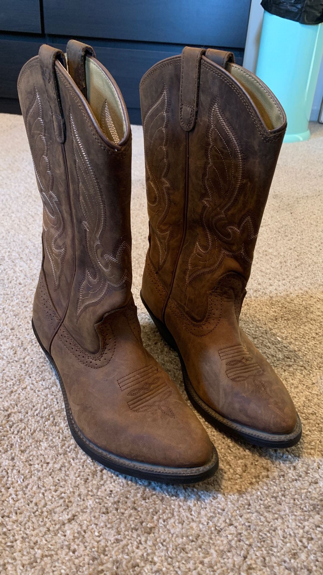 Cowgirl boots SHYANNE size 8 women’s