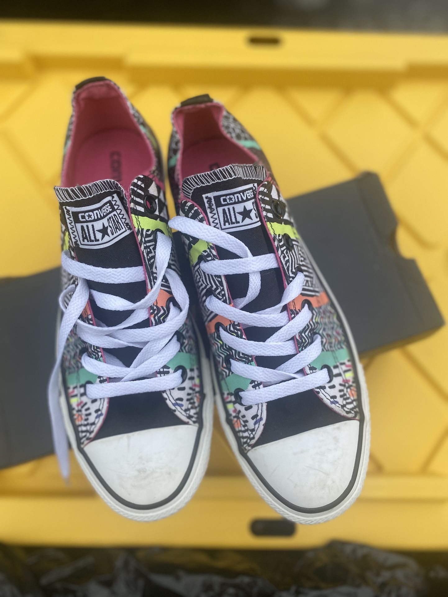 Converse - New - Women’s 10.5, Men’s 9