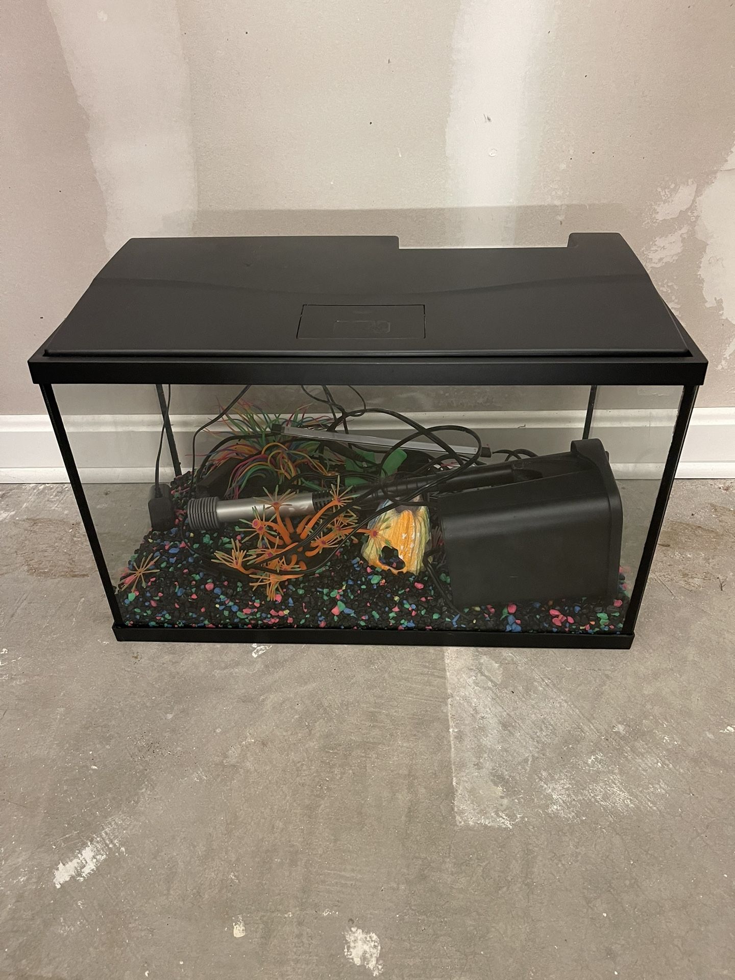 Glow-N-Dark Fish Tank