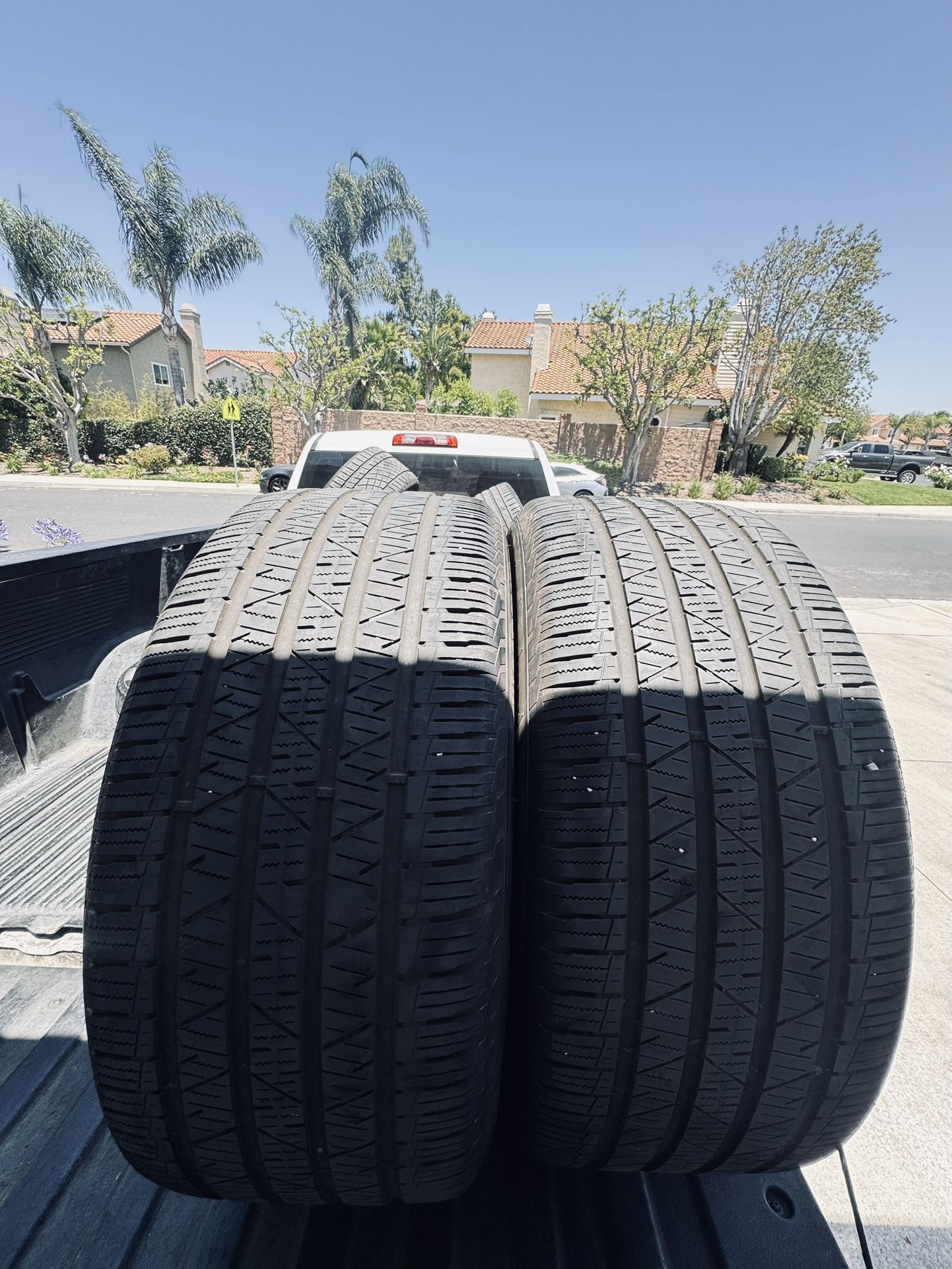 285/45/21 Hankook Dynapro HP2 Plus 70%+ Tread (2)