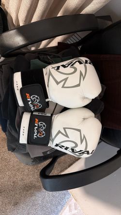 Rival gloves