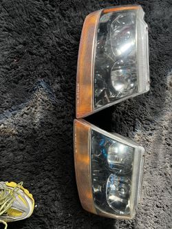 2004 Grand Cherokee Headlights