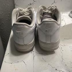 AF1,WHITE,SIZE 8