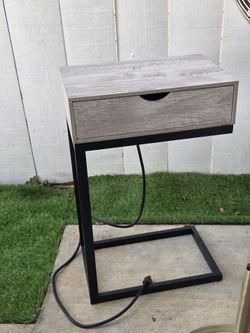 Medium drawer with connections in the back