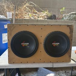 2 12in Subwoofer With Box & Amp