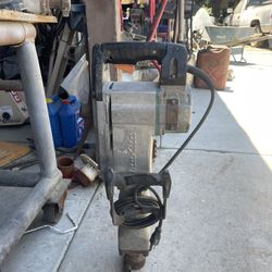 Makita Jack Hammer