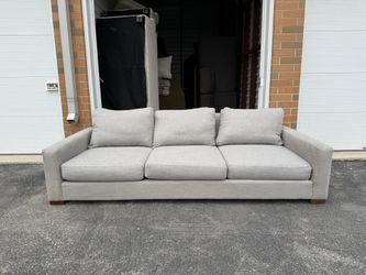 Oversized Bradley Martin Sofa – Free Curbside Delivery