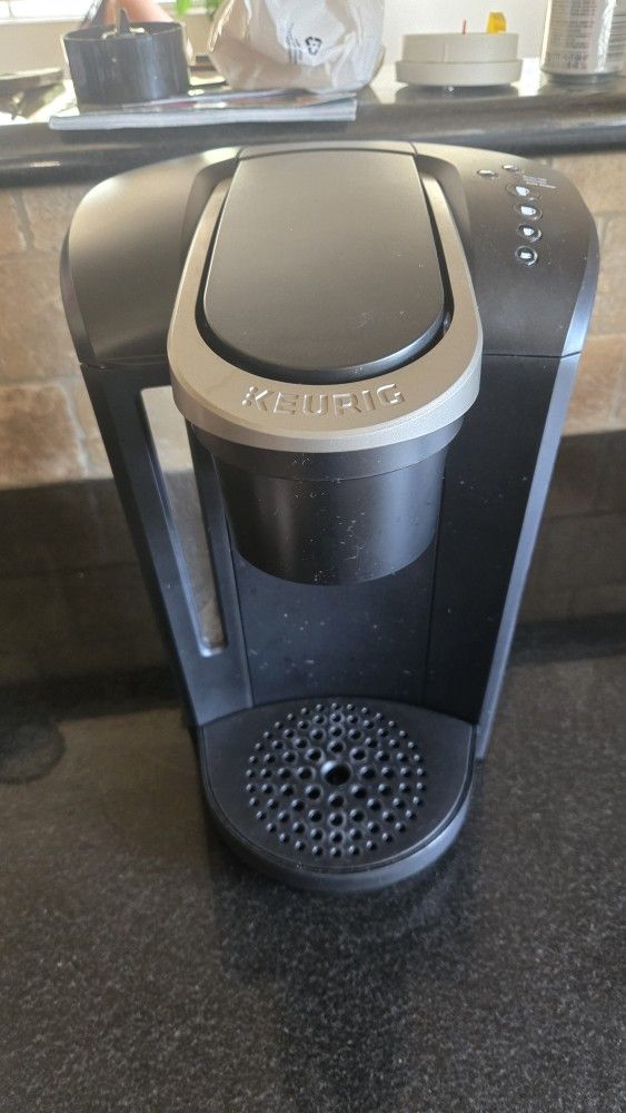 **moving Sale**Keurig K-select Coffee Maker