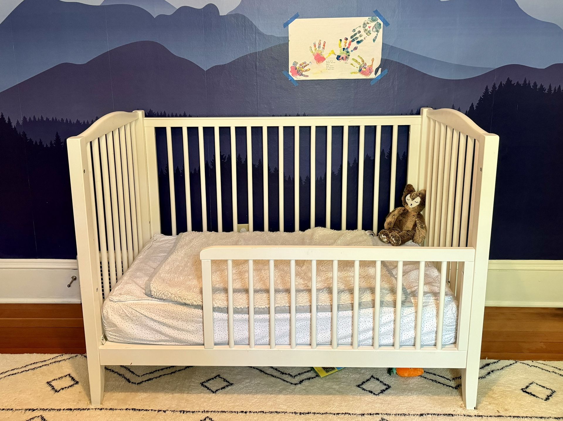 Pottery Barn Emerson Convertible Crib + Toddler Bed Conversion Kit + Mattress