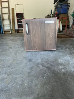 Small 19 X 19 & 20 Deep Refrigerator.
