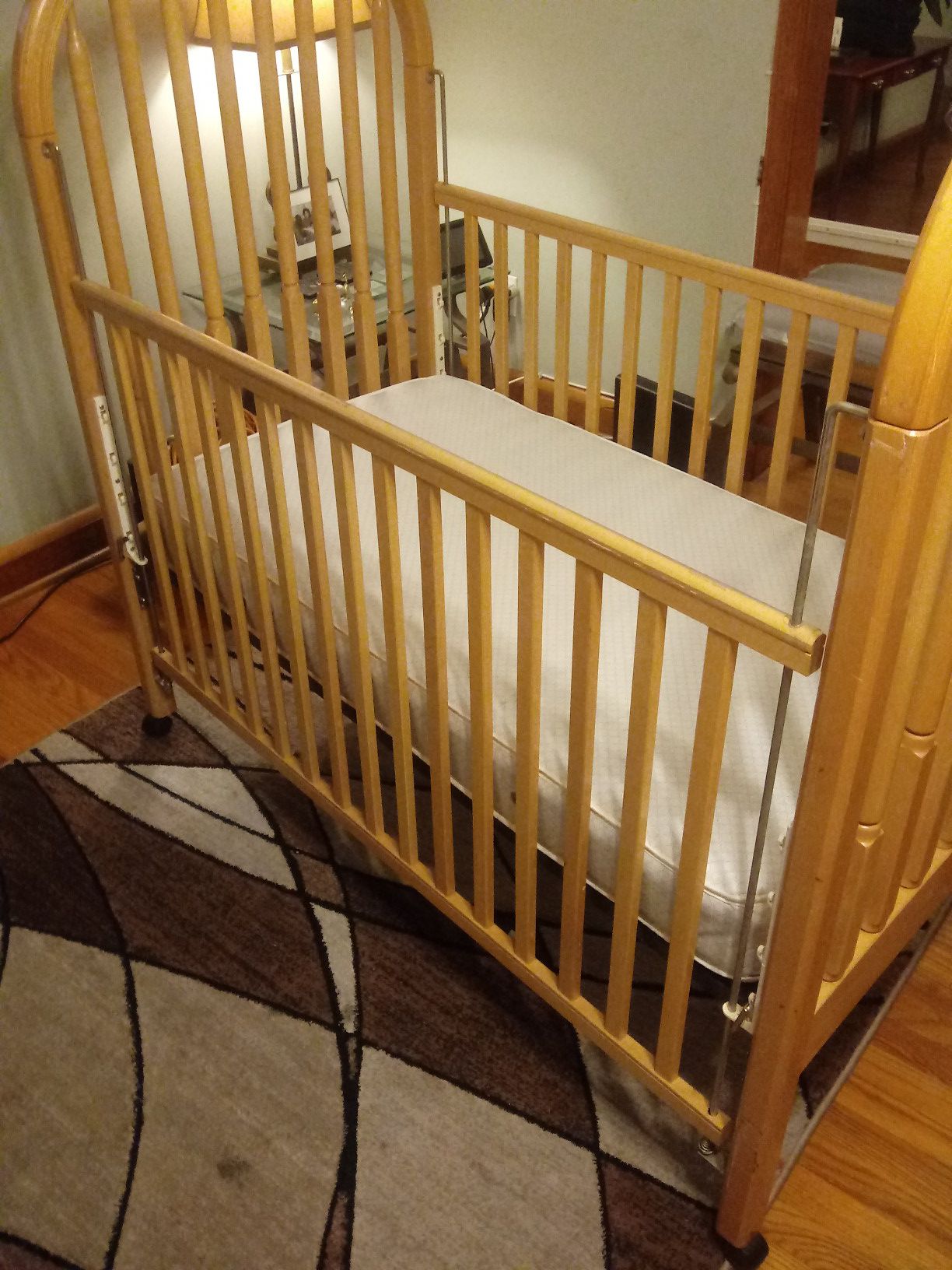 Simmons baby crib with mattress $30
