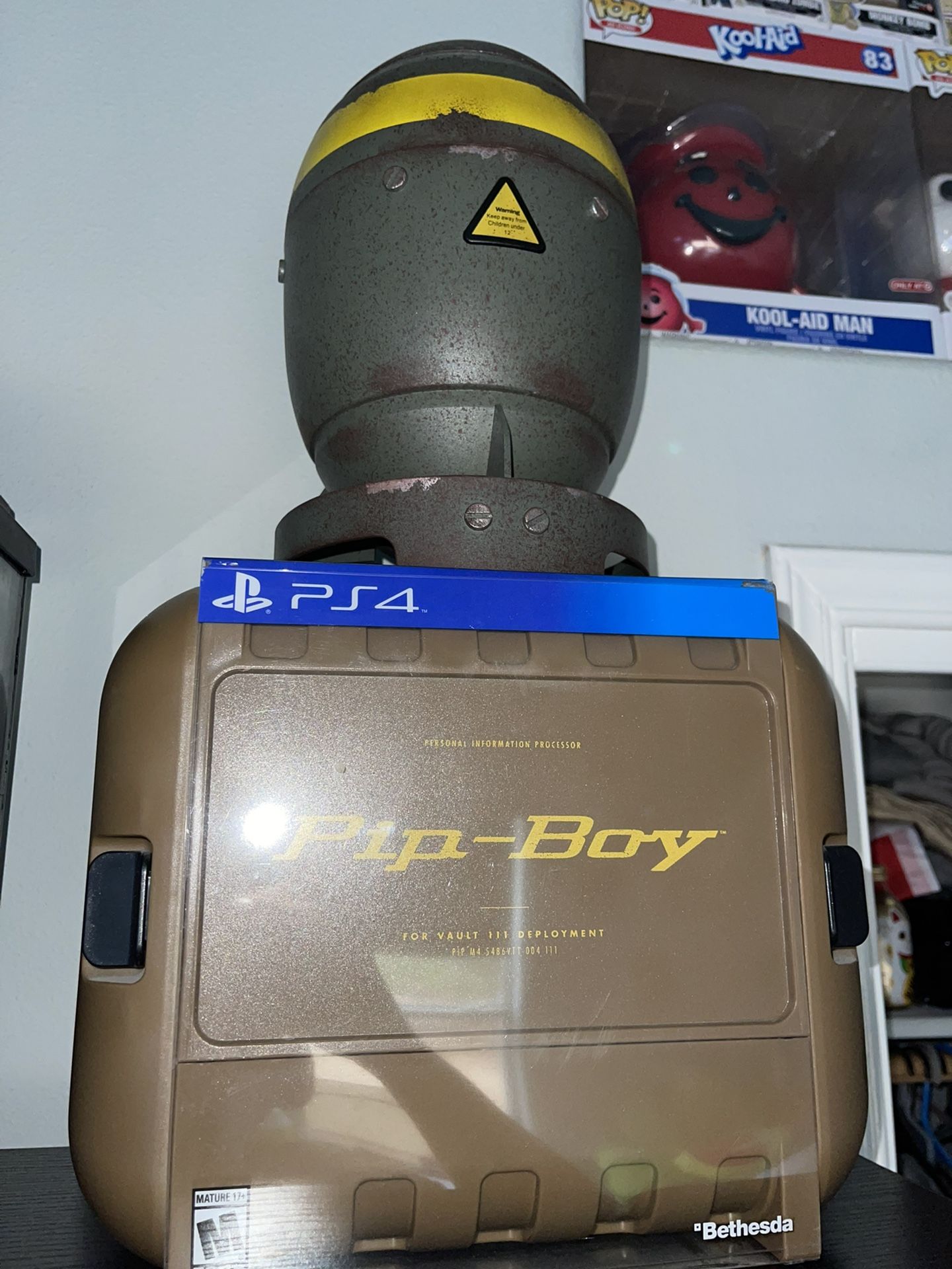 Fallout 4 Pip Boy Edition Collectors Edition + Fallout Anthology