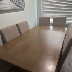 Table With 6 Chairs 